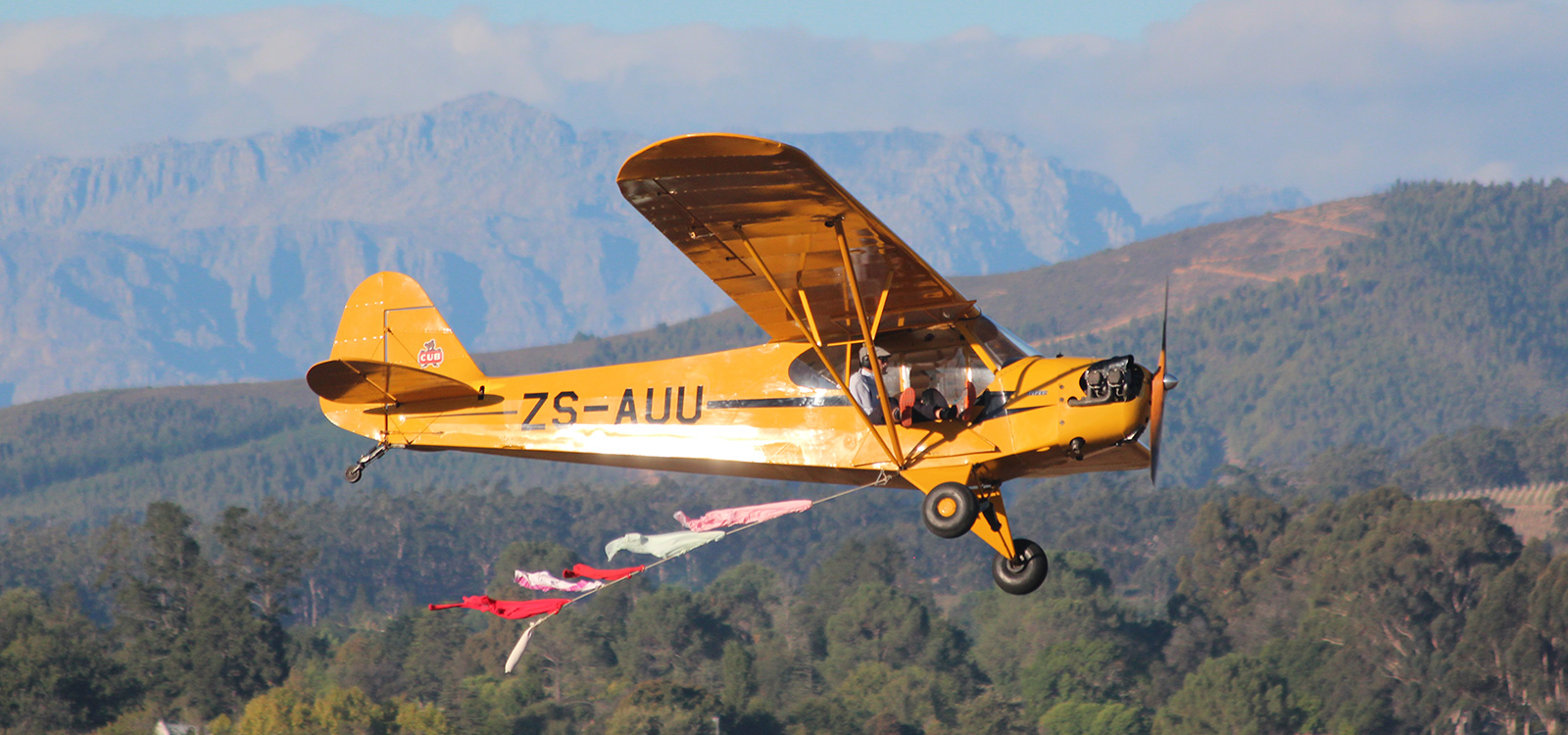 Cub Streamer Stellenbosch Flying Club - Where Mountains Meet the Sky